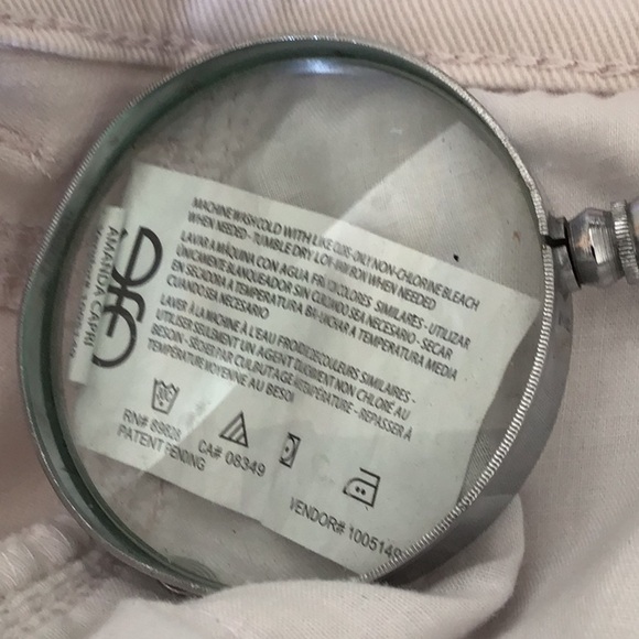 Gloria Vanderbilt Amanda All Around Slimming Effect Capri size 16. - Picture 9 of 10